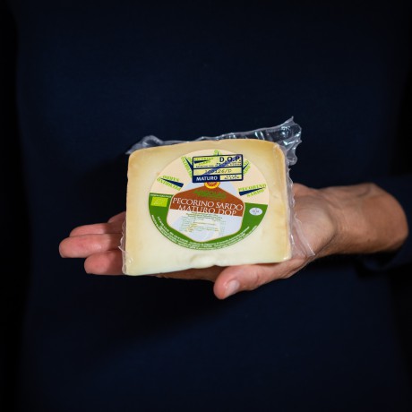 Organic mature Pecorino Sardo cheese PDO - 200g Argiolas Formaggi - 1
