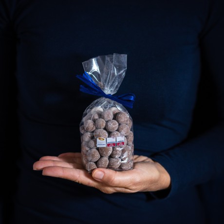 White chocolate Dragées with raisins, bitter almond and sea salt - 175g Torta Pistocchi - 1