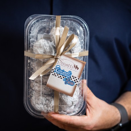 Ricciarelli almond cookies with chocolate - 300g Pasticcerie Sinatti - 1