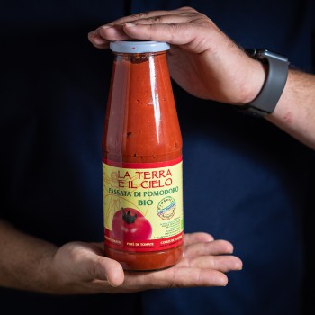 Hausgemachte Tomatenpassata (passierte Tomaten) BIO - 700 g La Terra e il Cielo - 1