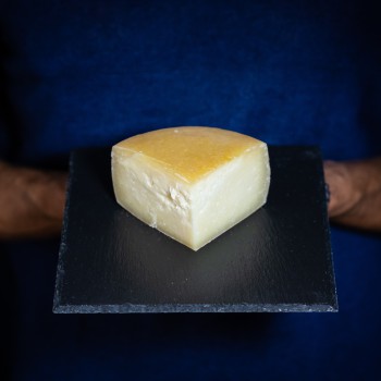 Raw-milk Pecorino Cheese "Gioia del Pastore" (Sheperd's joy) - 400/800/1600g