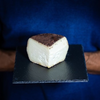 "Meravigliao" Pecorino cheese - refined in cocoa - 325/650/1300 g