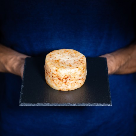 "Piccantino" Pecorino Cheese with Chilli Pepper - 400 g De' Magi - 1