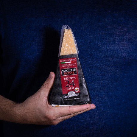 Red cow Parmigiano Reggiano PDO - aged 24 months - 500g Caseificio Gennari - 1
