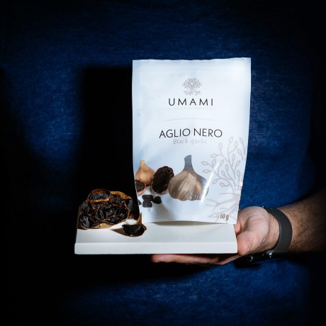 Italian, whole black garlic - 60g Umami - 1