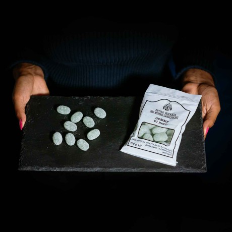Caramelle gemme di pino - 100 gr Antica Farmacia dei Monaci Camaldolesi - 1