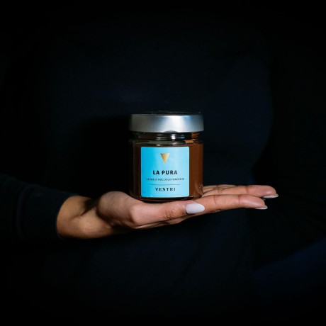 “La Pura” - dark hazelnut spread - 200 gr Vestri - 1