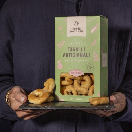 Handmade Taralli Crackers with Extra Virgin Olive Oil - 250gr