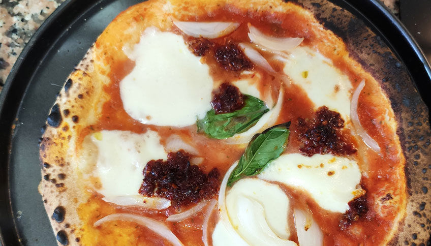 pizza napoletana con 'nduja