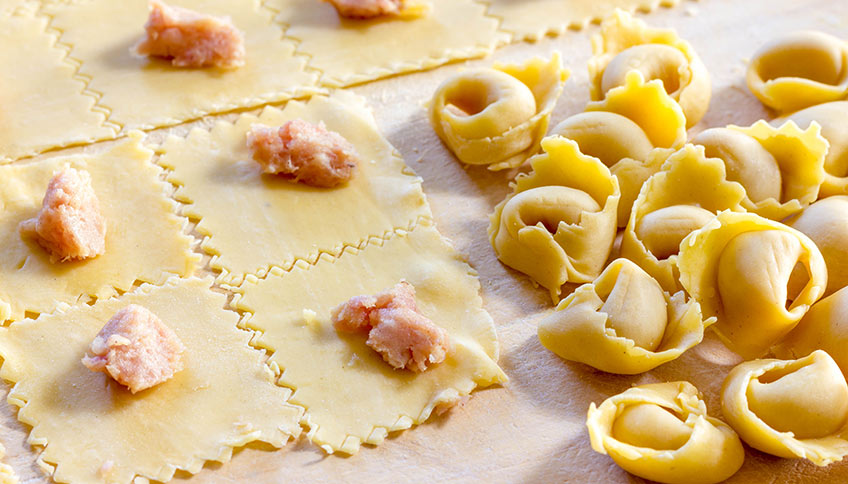 tortellino-fatto-a-mano-ripieno