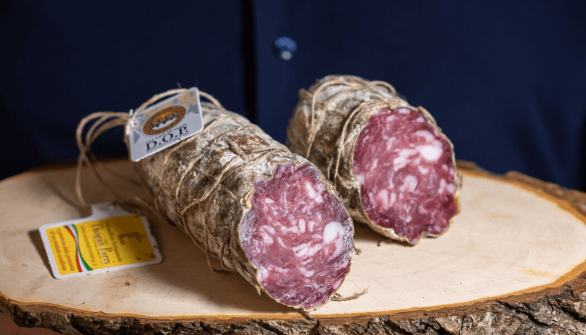 salame di varzi affettato