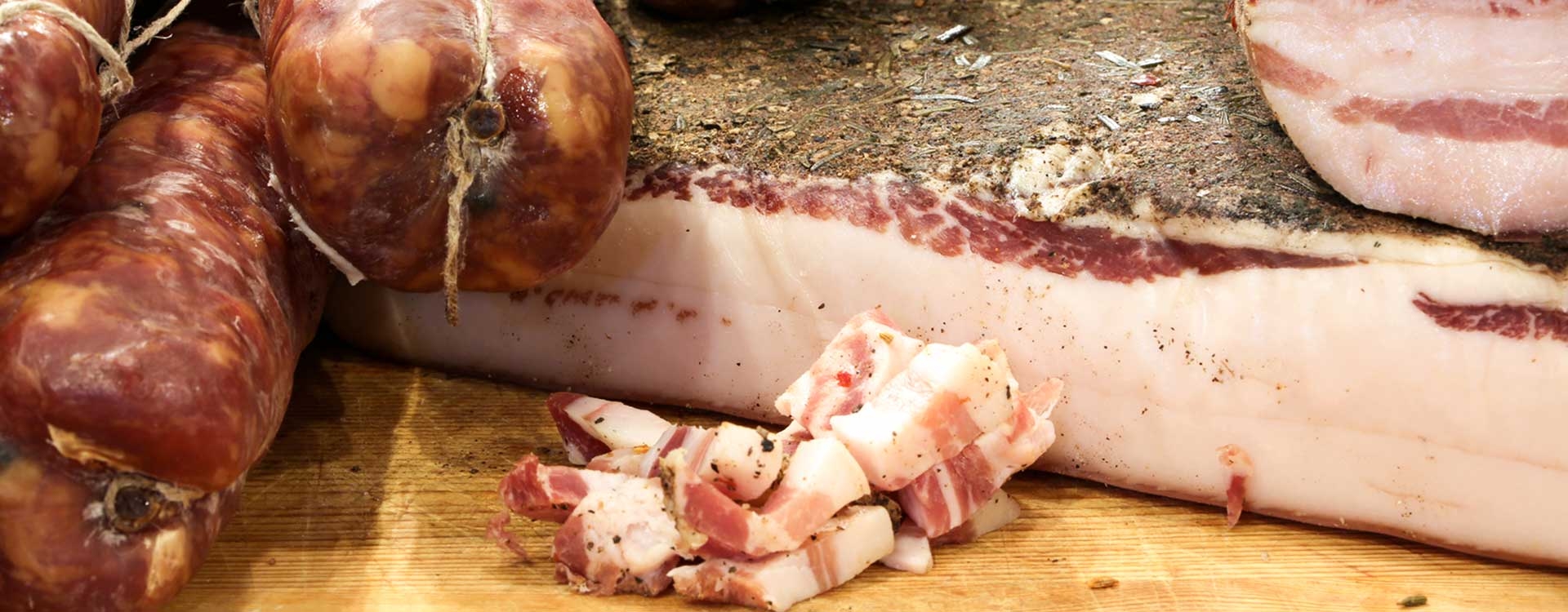 Tuscan butchers: traditional cold cuts