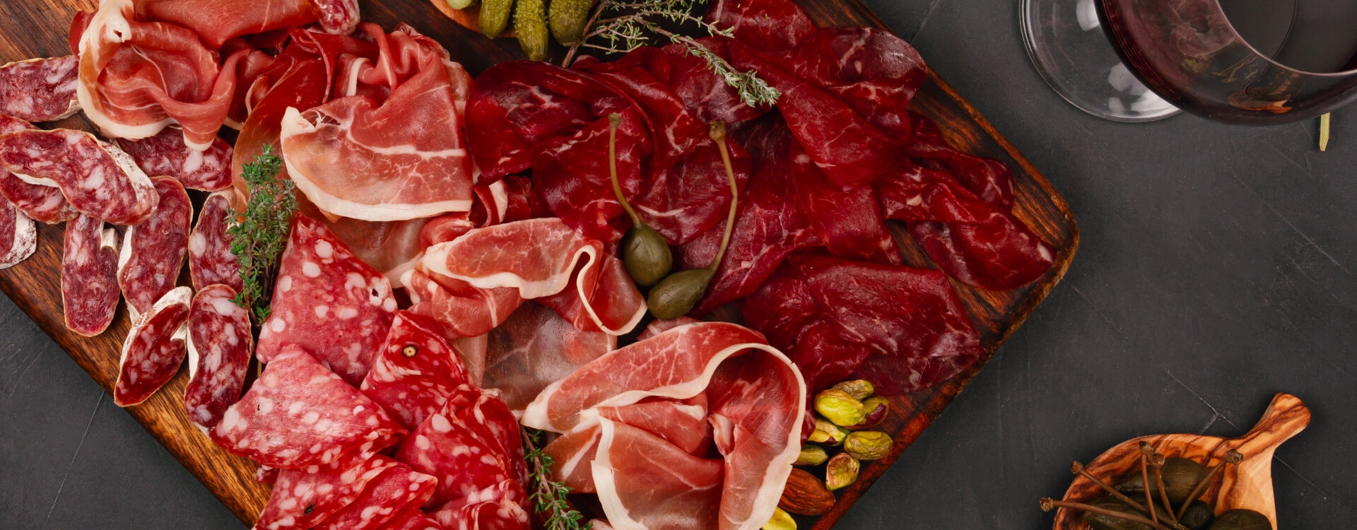 Idee per un tagliere di salumi con i fiocchi